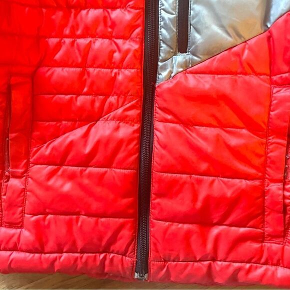 Columbia Puffer Waterproof Red/Gray Hooded Jacket Kid’s 4/5 Front Zipper - Picture 7 of 9